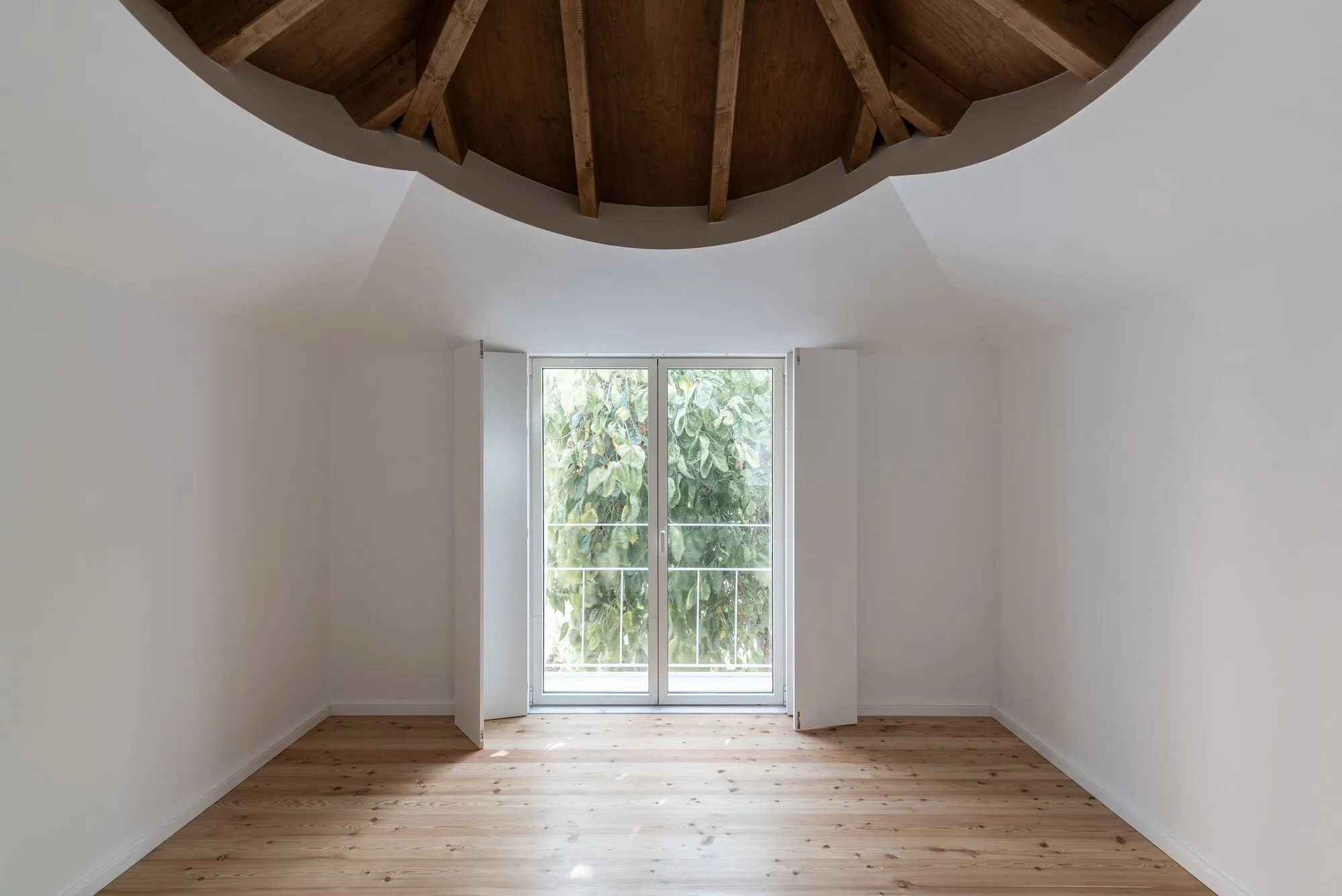 Corpo Atelier Peels Back the Plaster of a Faro House to Reveal Its Hidden Skeleton