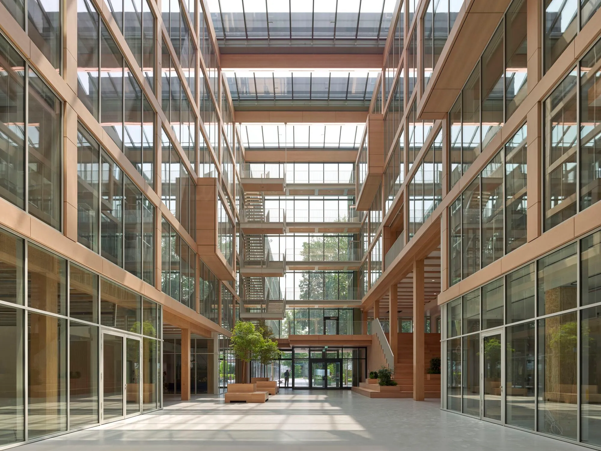 C.F. Møller Builds a Hybrid Timber Office in Munich's Former Industrial Quarter