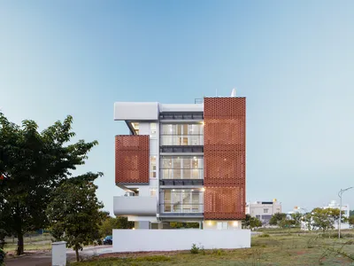 4site Architects Wrap a Bangalore Duplex in Brick Jali to Chase Every Ray of Light