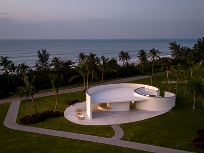 Perform Design Studio Spirals a Rest Station into the Coastline of Hainan's Shenzhou Peninsula