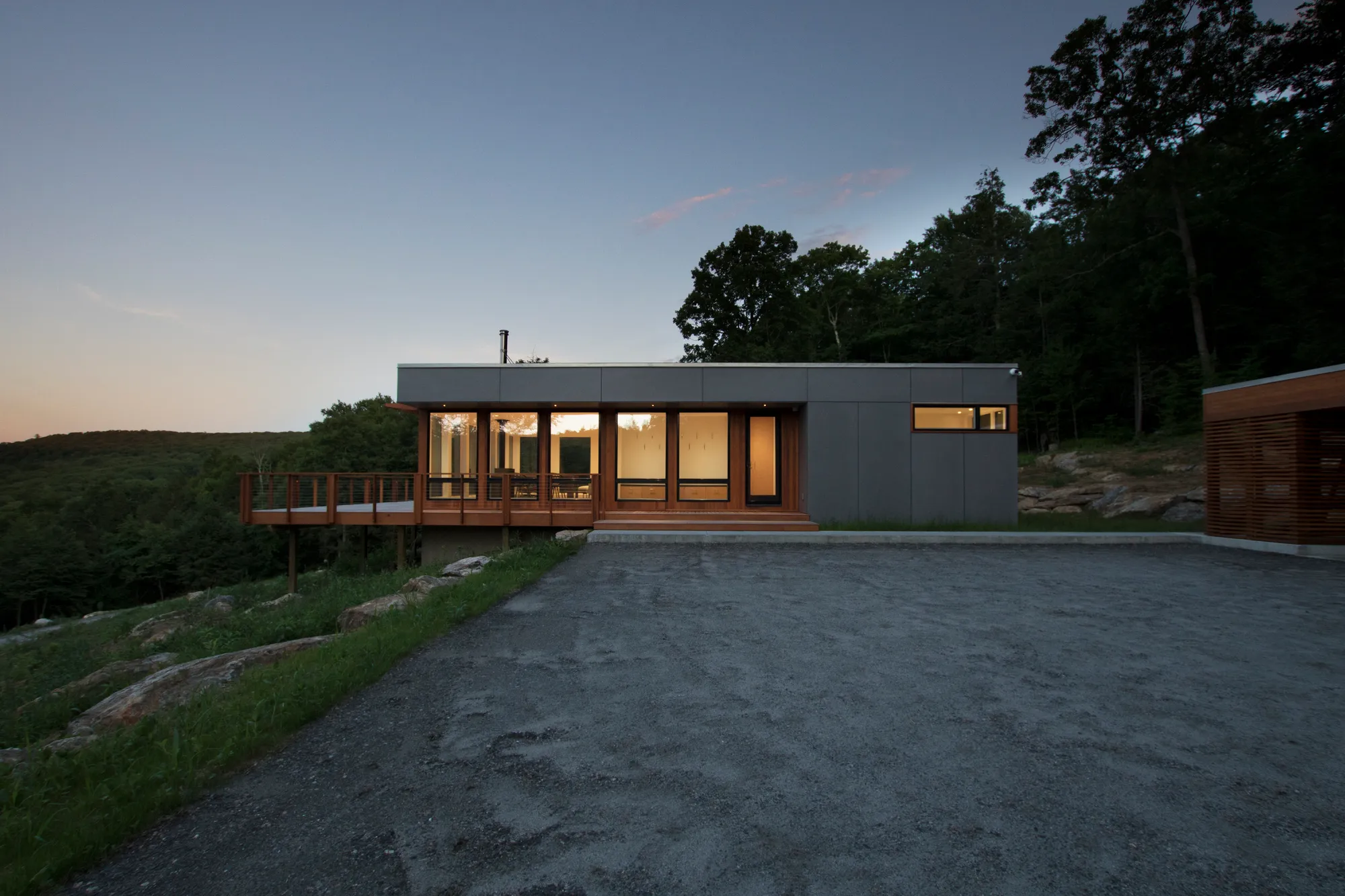 Resolution: 4 Architecture Assembles a Prefab Weekend House on a Connecticut Hilltop