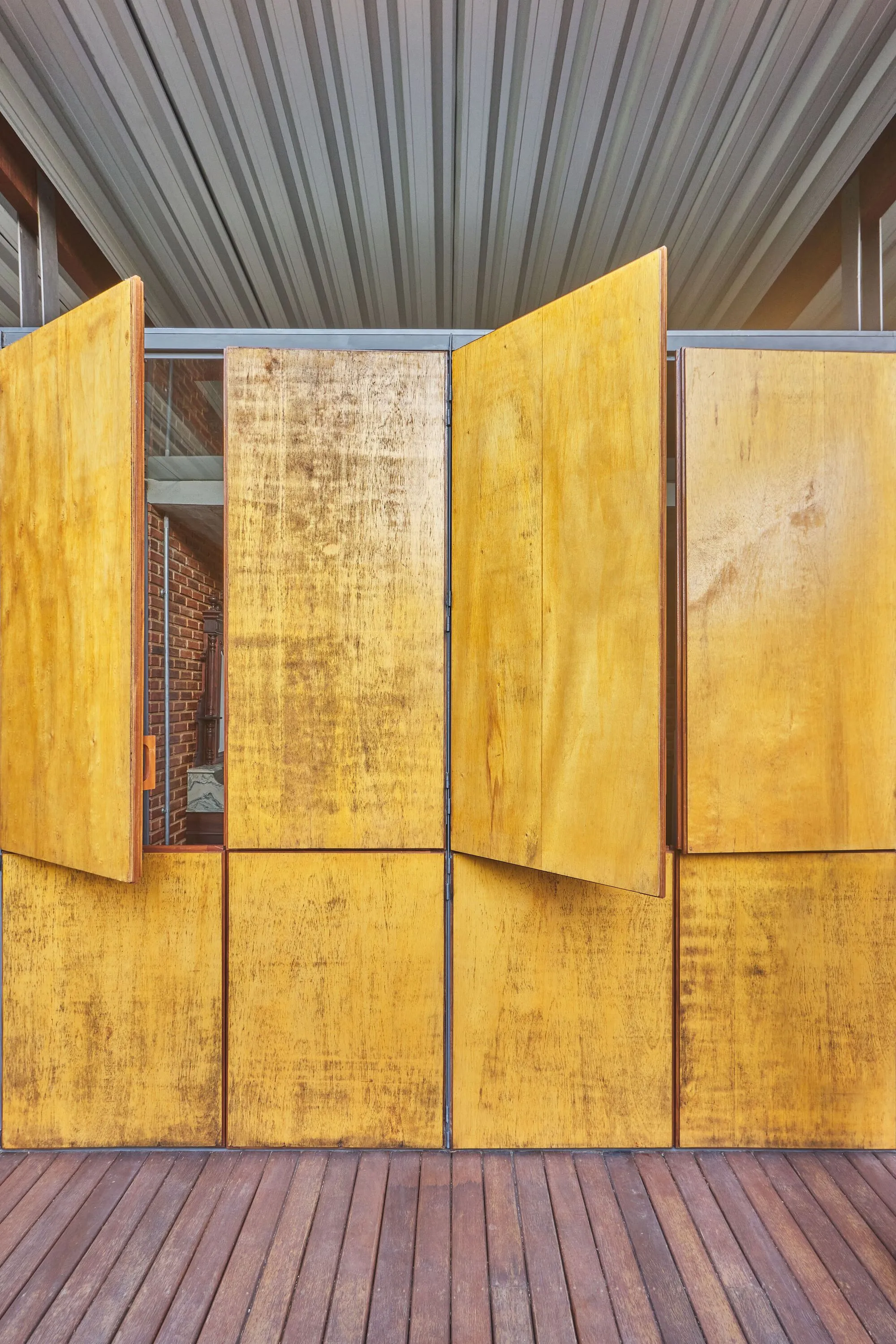 gru.a Builds a 70 m² Timber Shelter That Opens Like a Farm Door in Brazil's Valley of the Vines