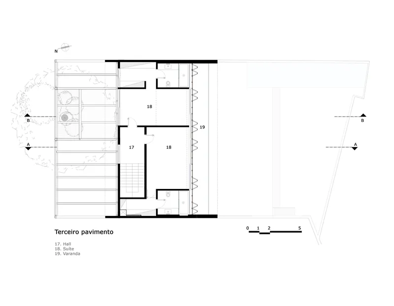 Third floor plan drawing showing two suites with veranda and central staircase