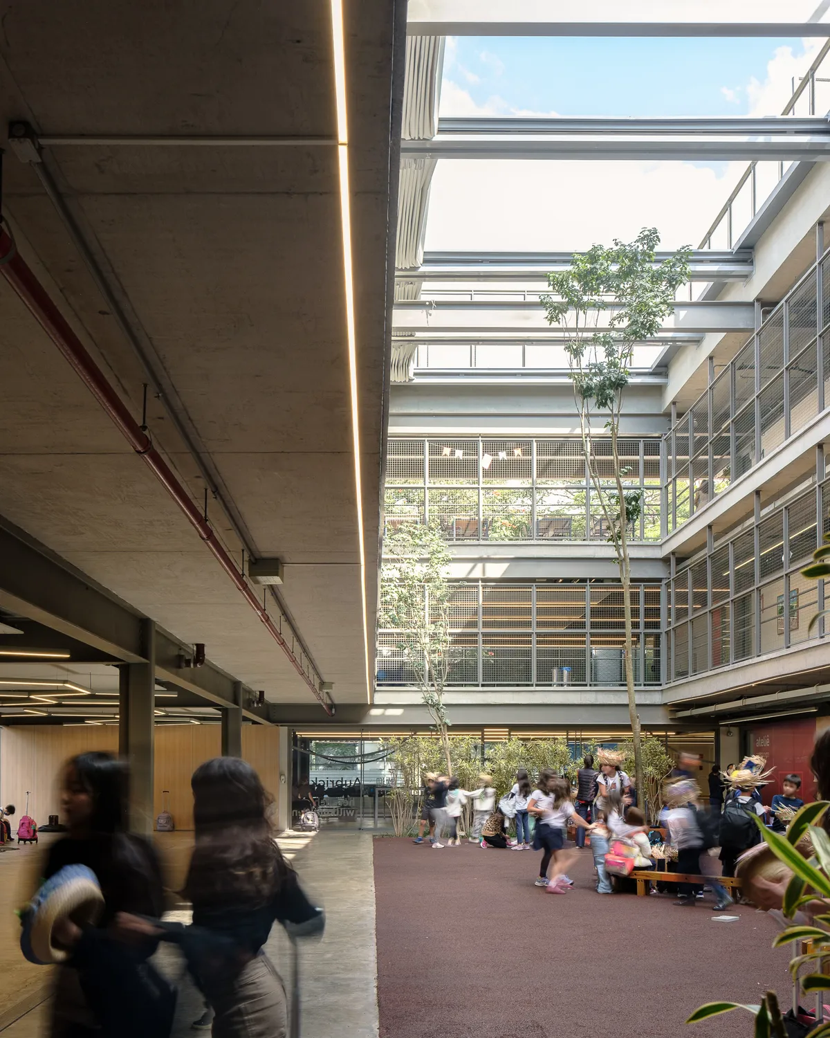 Andrade Morettin Wraps a São Paulo School Around Courtyards That Teach as Much as the Classrooms