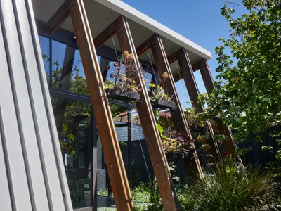 Bent Architecture Grows a Garden Pavilion from the Back of a Melbourne Period Home