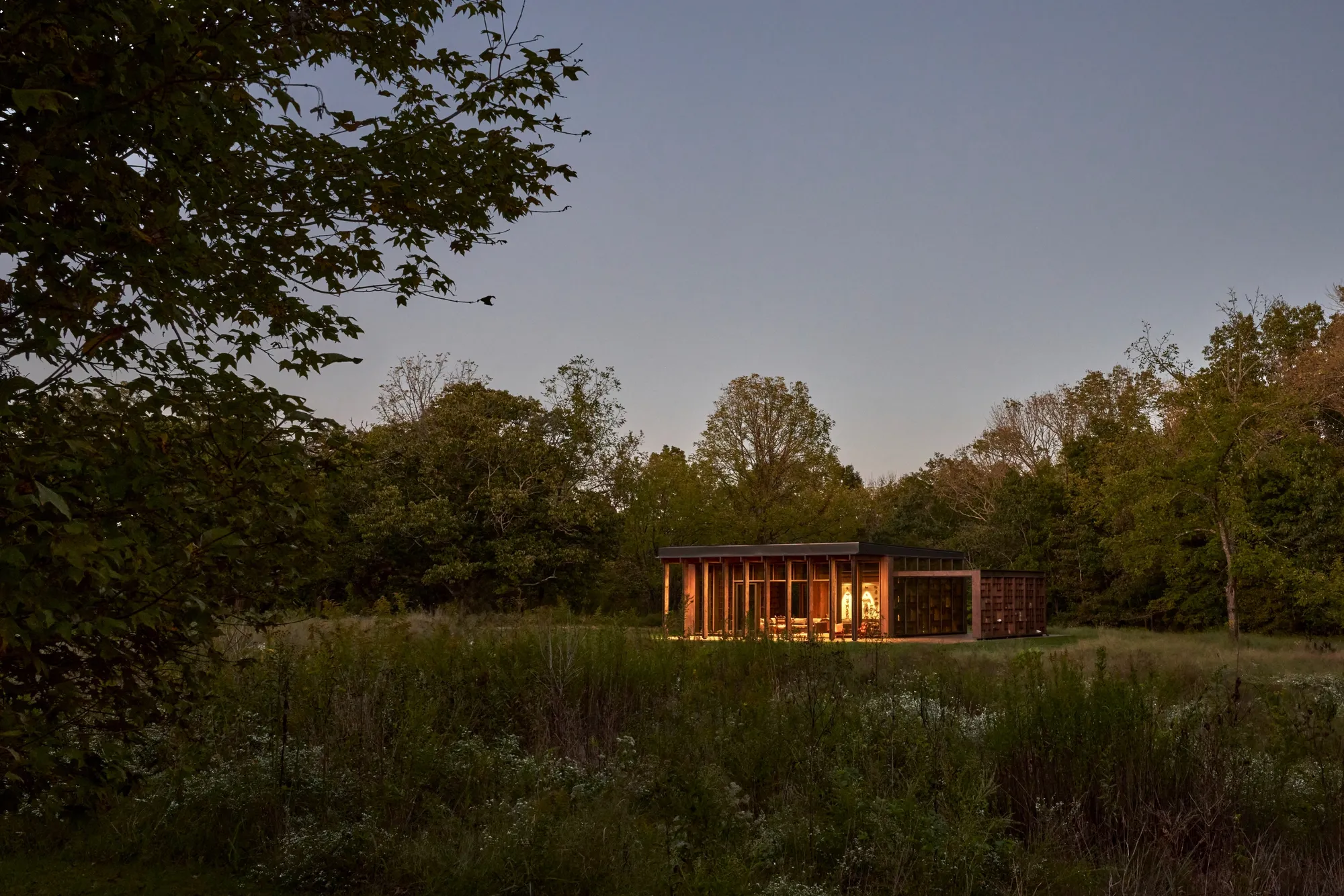 Pfeffer Torode Architecture Builds a Glass Pavilion to Display Stones from a Tennessee Farm