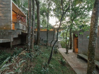 Terra e Tuma Scatters Four Concrete Pavilions Through the Atlantic Forest in Mairiporã