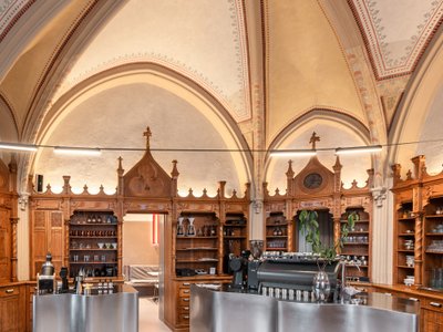 EktraArhitectura and Fain Design Studio Turn a 19th-Century Pharmacy into a Coffee Shop in Cluj-Napoca