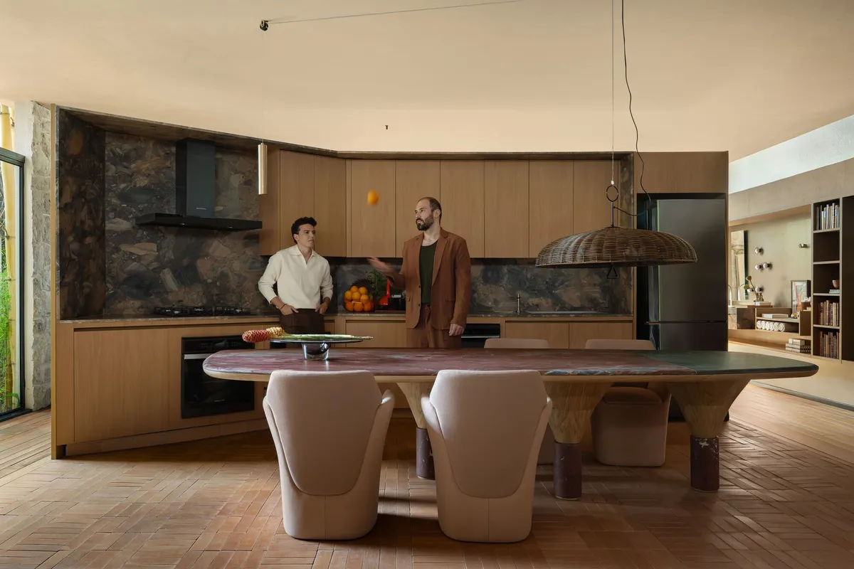 Bezerra Panobianco Dissolves the Boundaries of Domestic Life in a 100 m² Exhibition Home