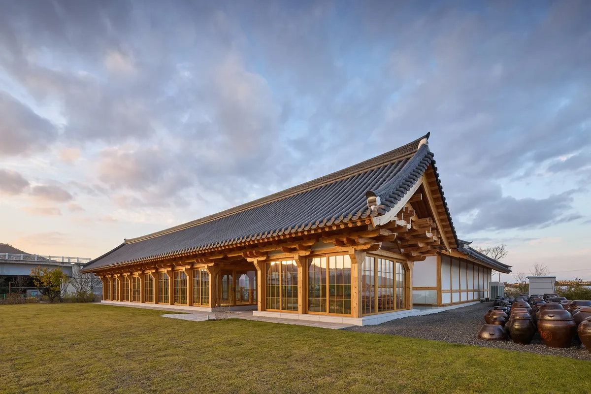 JK-AR Splits a Korean Healing Complex into Three Timber Houses, Each with Its Own Structural Logic