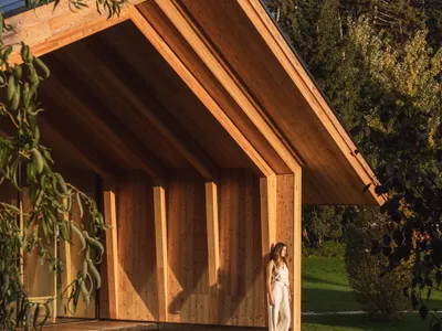Michele Sicher Architetto Weaves a Wellness Pavilion into the Alpine Forests of Trentino