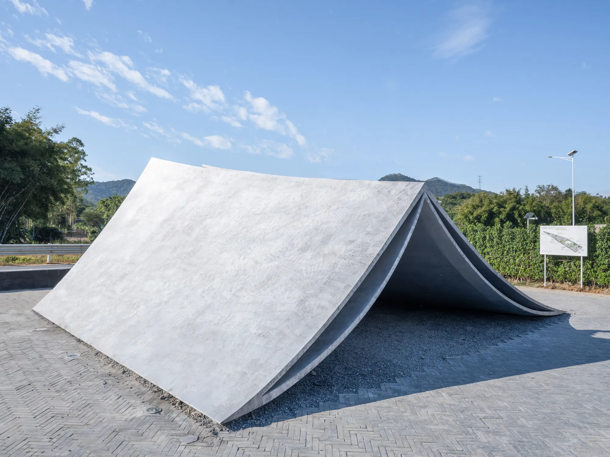 f-a-n architects Folds Four Steel Pages into a Riverbank Pavilion in Huizhou