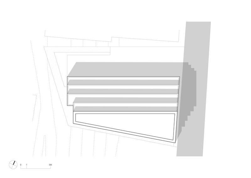 Axonometric drawing illustrating the massing with horizontal bands and adjacent urban context
