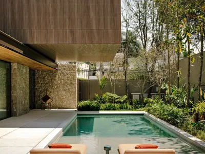 Fernanda Marques Stacks Interlocking Volumes into a São Paulo House That Earns Its Nickname