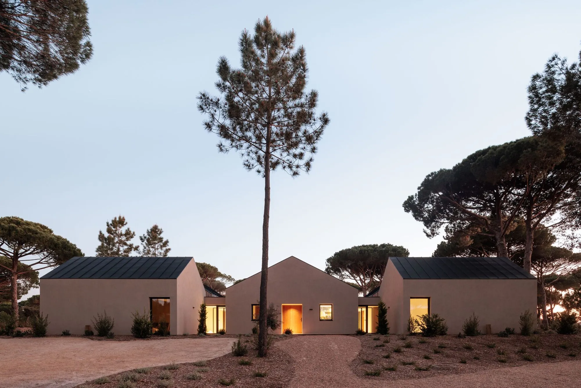 Fragmentos Scatters a 43-Villa Hotel Beneath the Cork Oaks and Pines of Comporta
