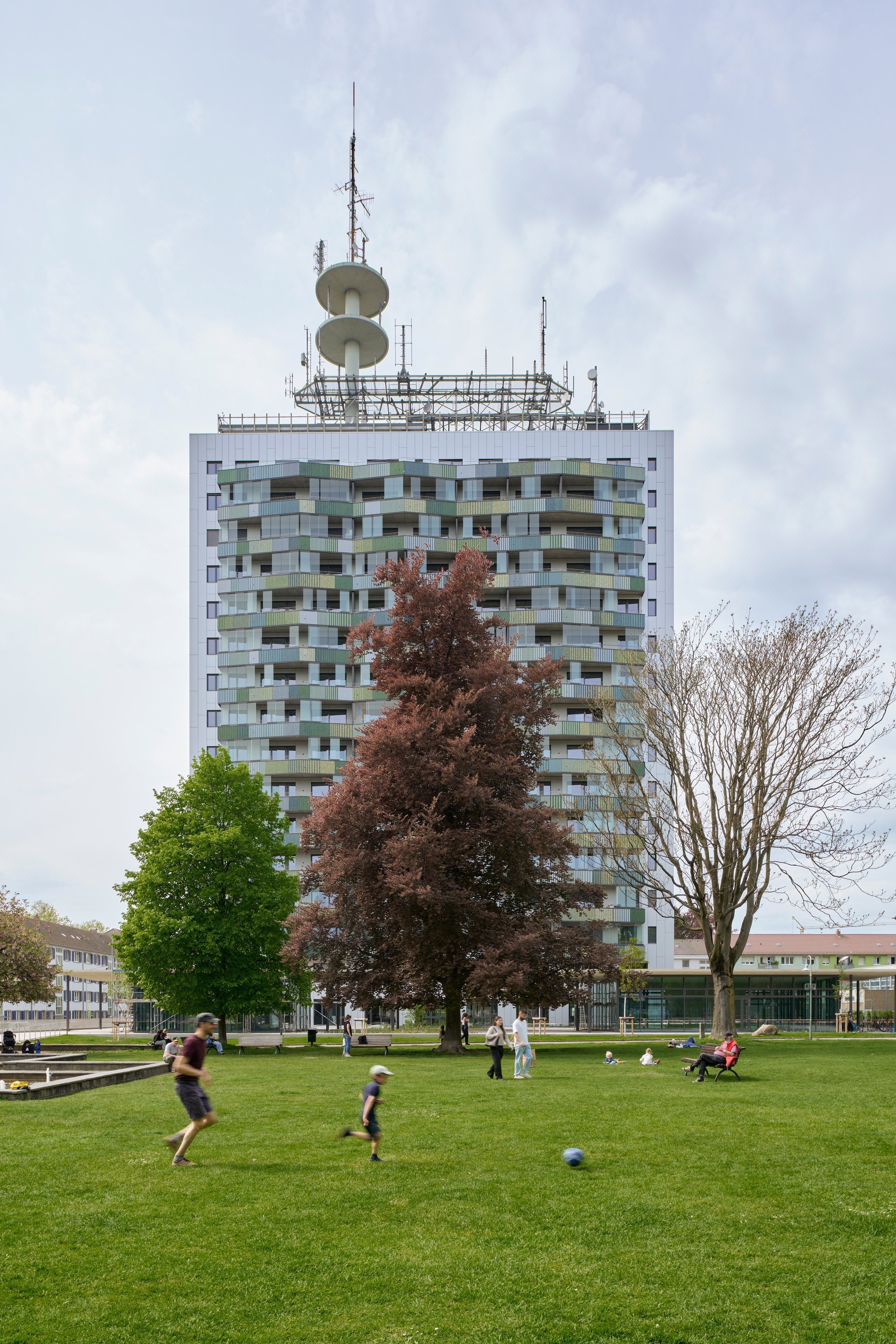 Sauerbruch Hutton Applies Kintsugi Logic to a 1970s Telecom Tower in Konstanz
