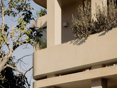 Barde vanVoltt Stacks Six Residences Over a Chukum-Lined Café in San José del Cabo