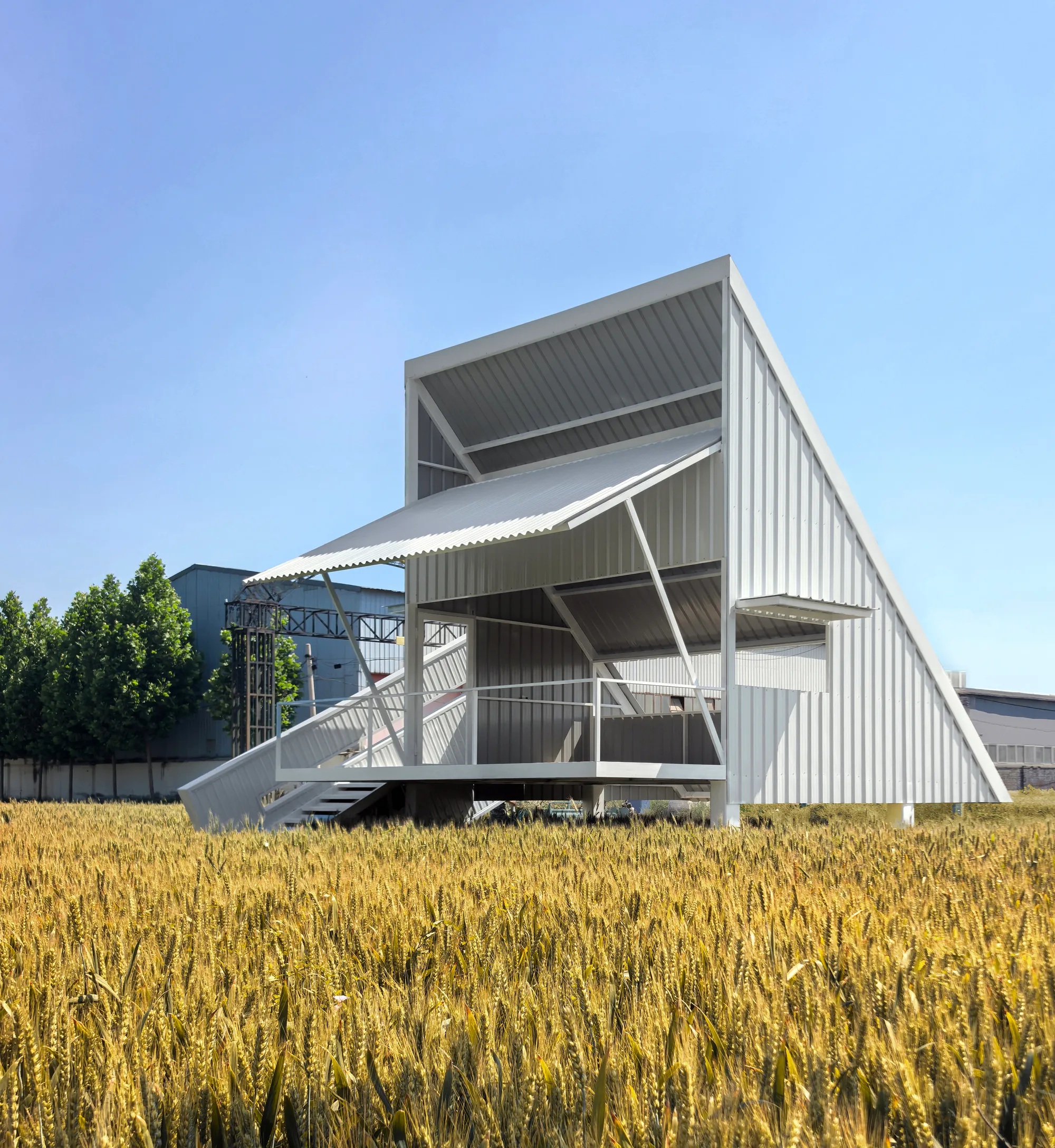 M.S.A.A. Atelier Builds a 32-Square-Meter Barn in a Beijing Wheat Field in Ten Days