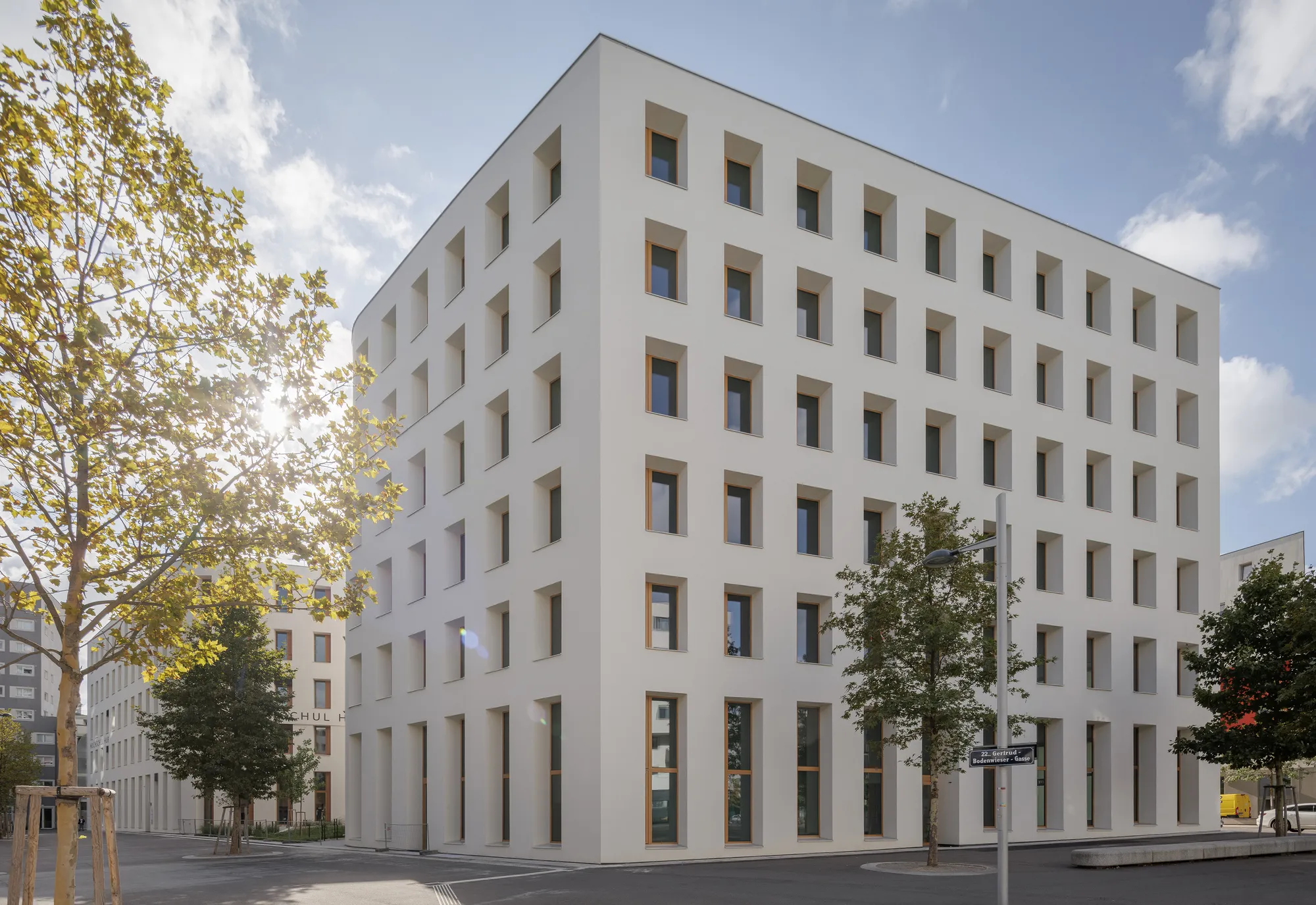 Baumschlager Eberle Architekten Builds a Vienna Office Block That Needs No Heating or Cooling