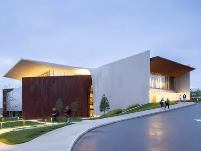 Prior Performing Arts Center at the College of the Holy Cross in Worcester opens. Designed by Diller Scofidio + Renfro.