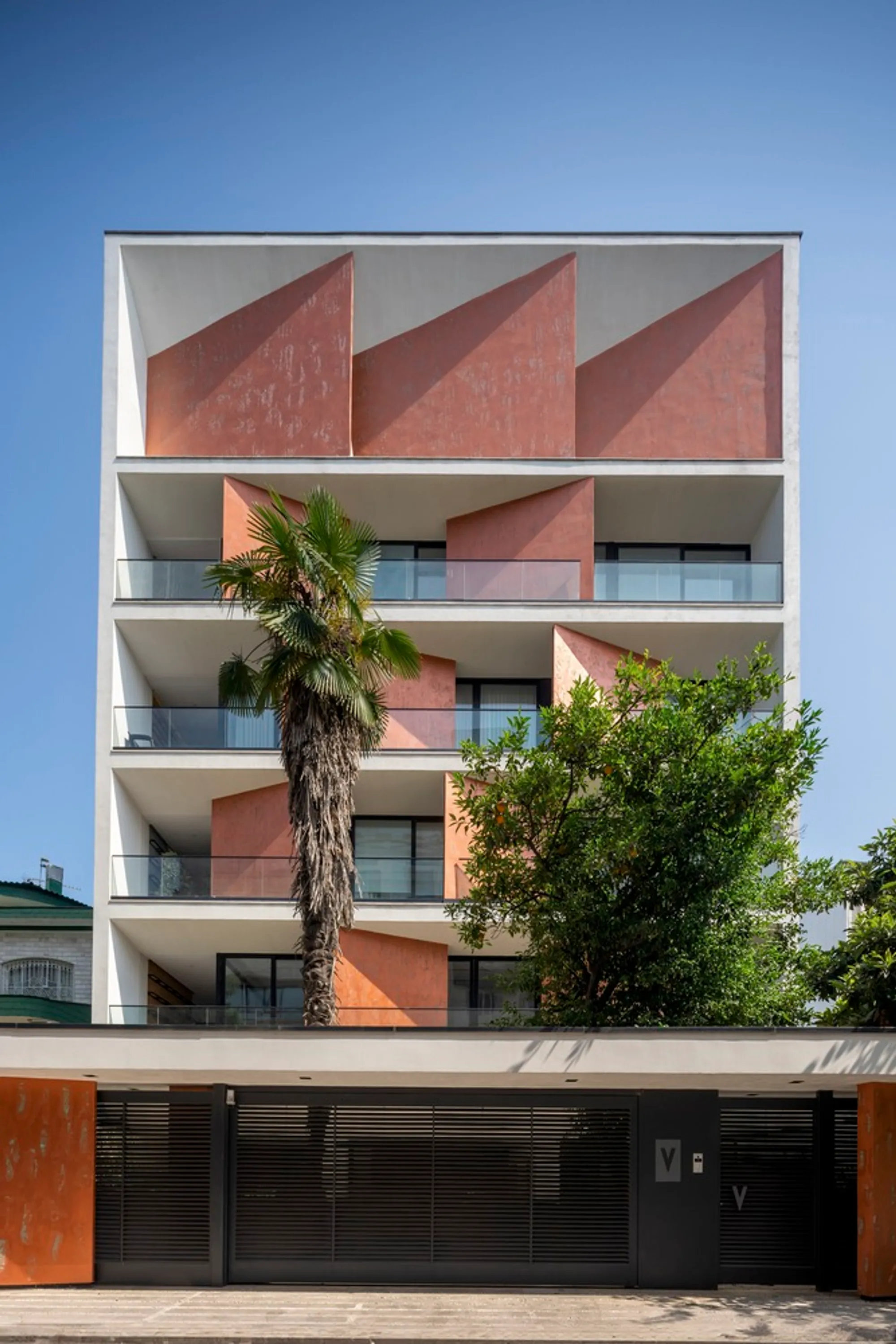 146 Residential Building by Pragmatica Architectural Design Studio – Redefining Urban Living in Rasht