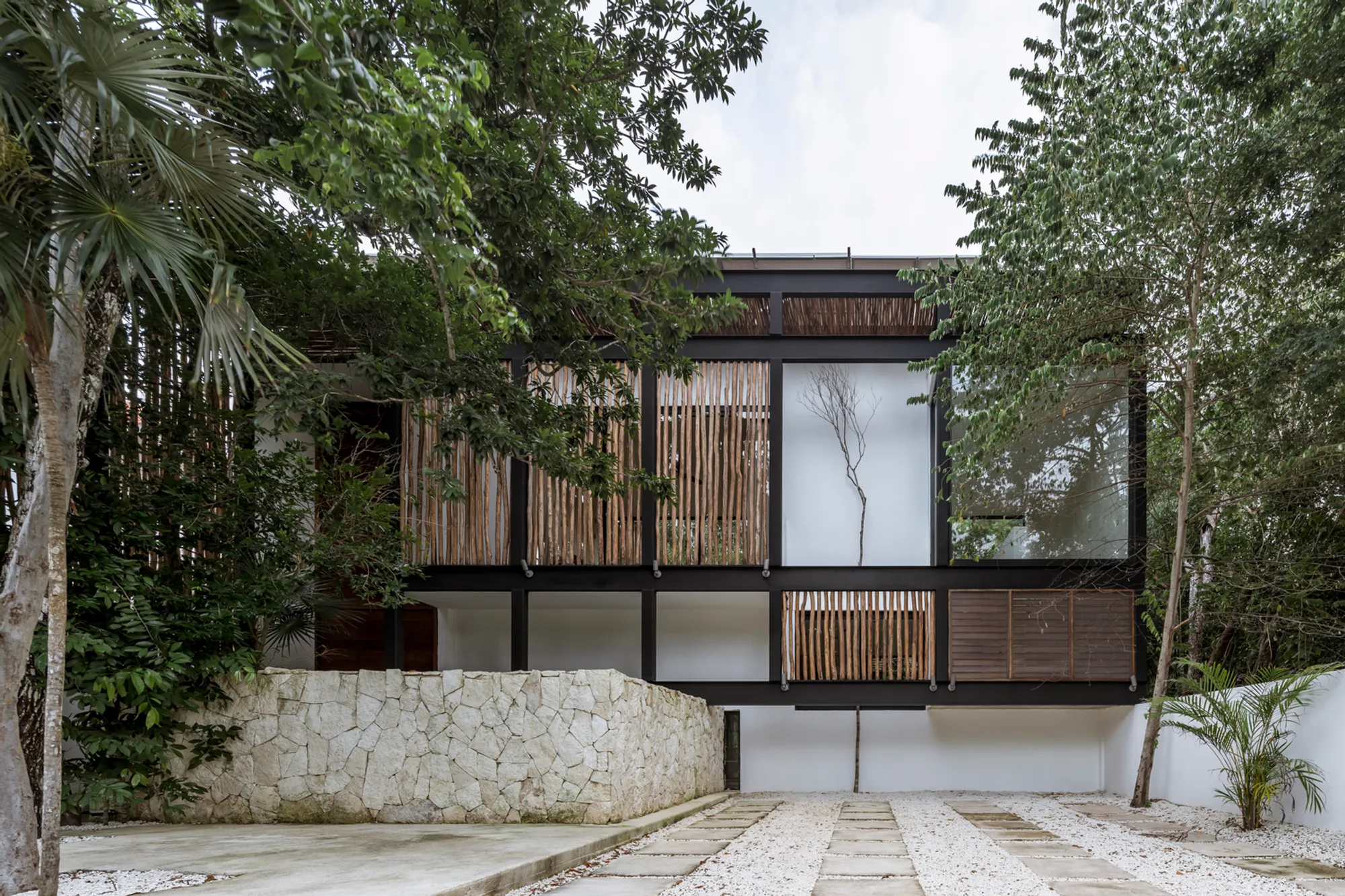 Open House by As Arquitectura + Diseño – A Tropical Retreat Immersed in Nature