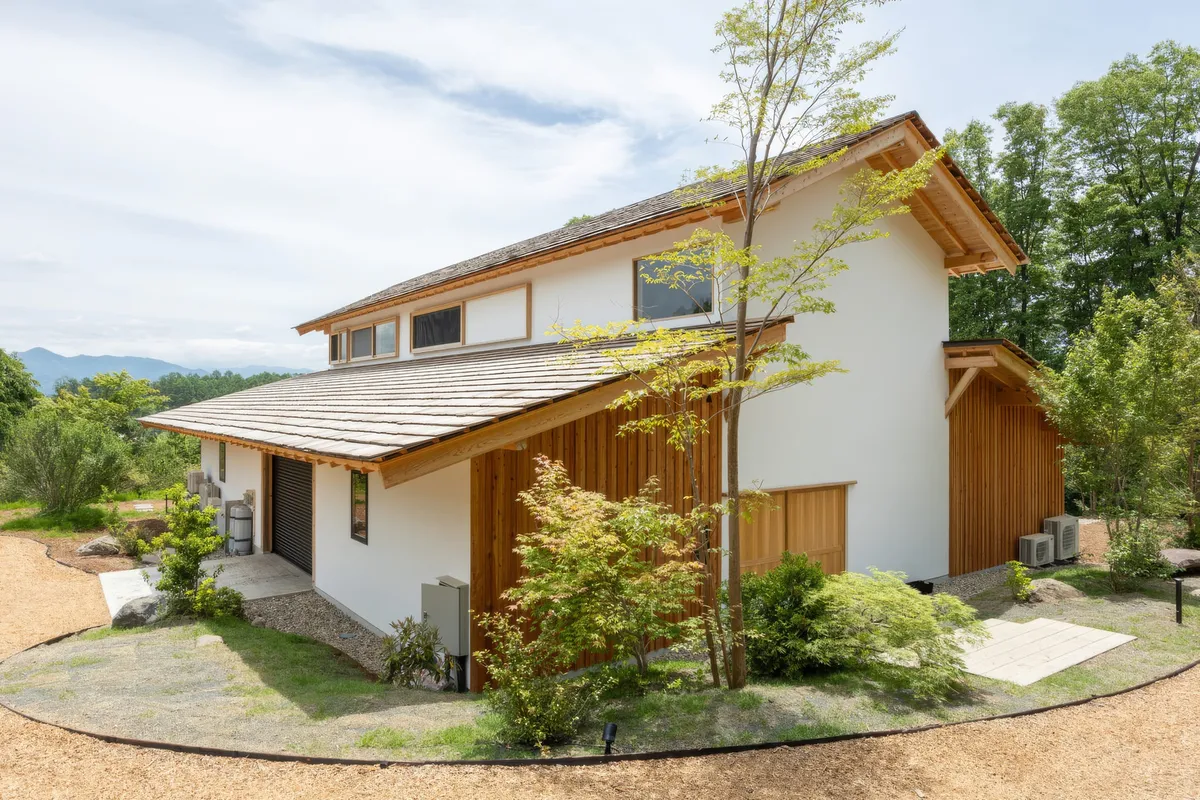 Totonoeru House by Sobokuya Inc.: A Harmonious Fusion of Nature, Craftsmanship, and Traditional Japanese Architecture