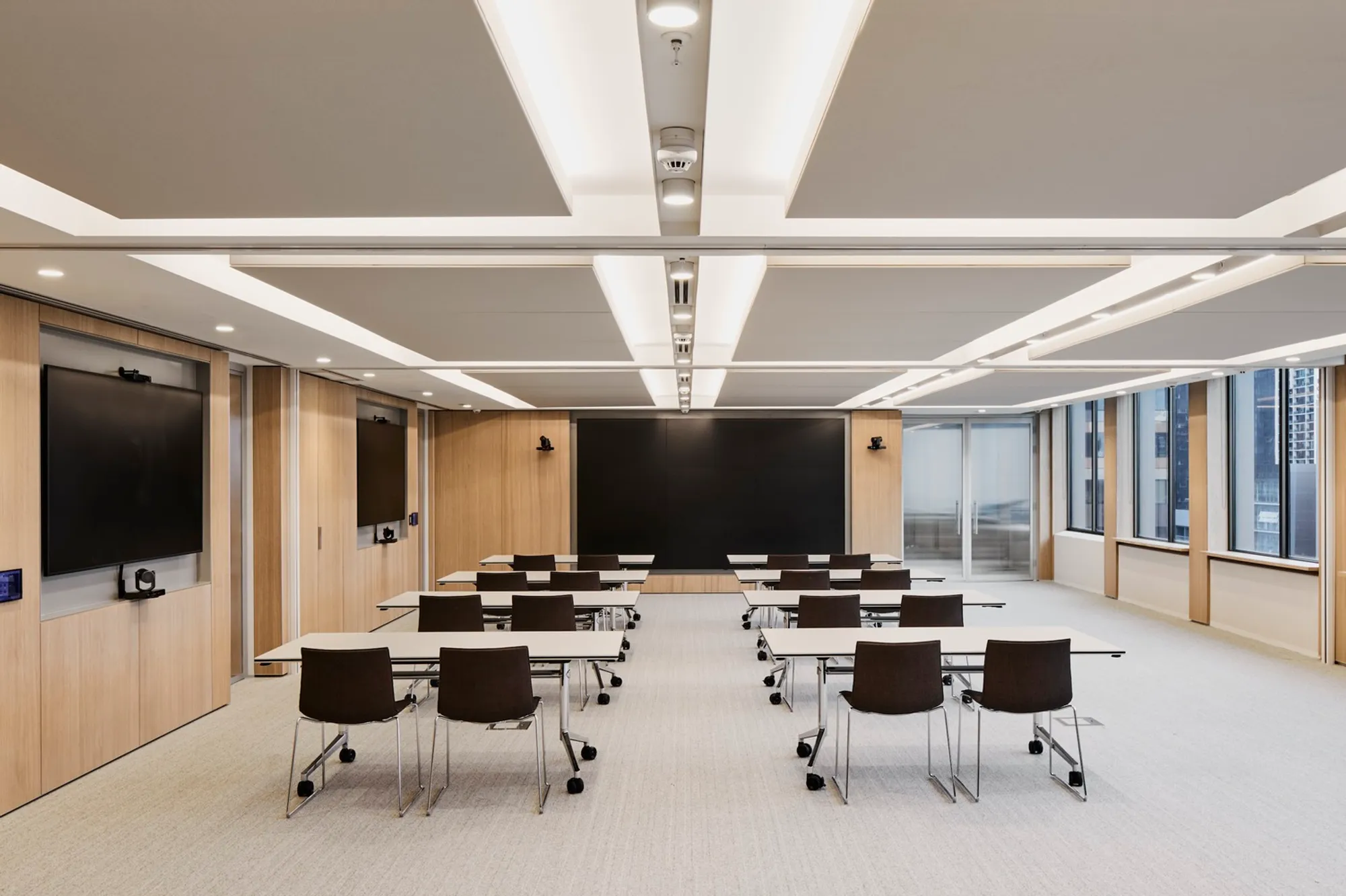 Russell Kennedy Offices by Carr: A Contemporary and Inclusive Workplace in Melbourne