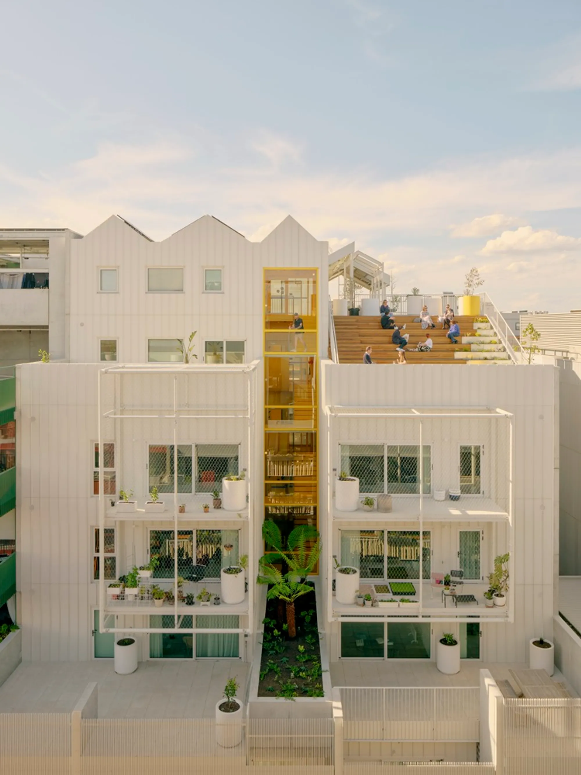 ParkLife Apartment Building: A Sustainable Urban Oasis by Austin Maynard Architects
