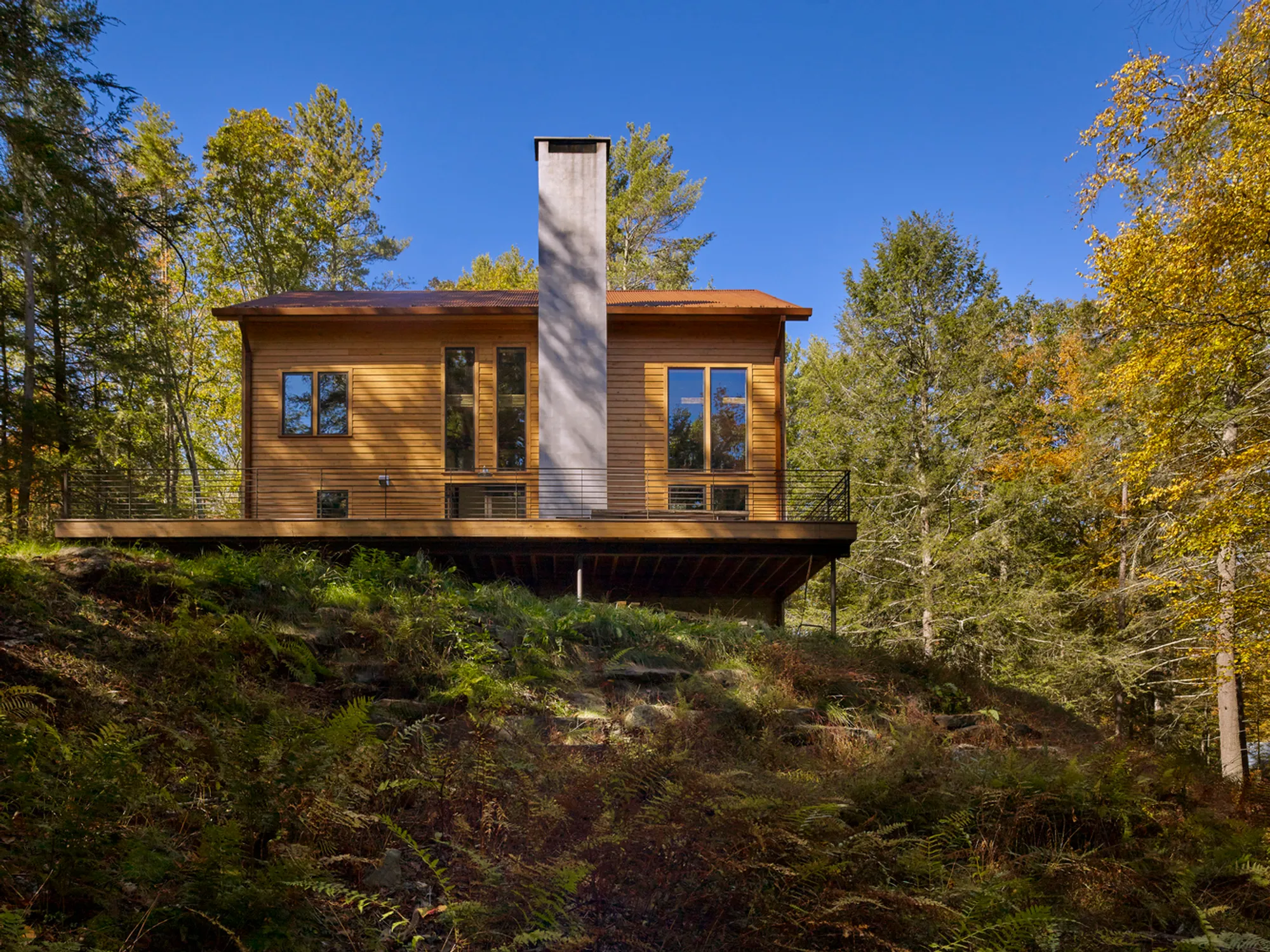 Bunkhouse by Material Design Build LLC: A Modern Rustic Retreat in Sullivan County, NY