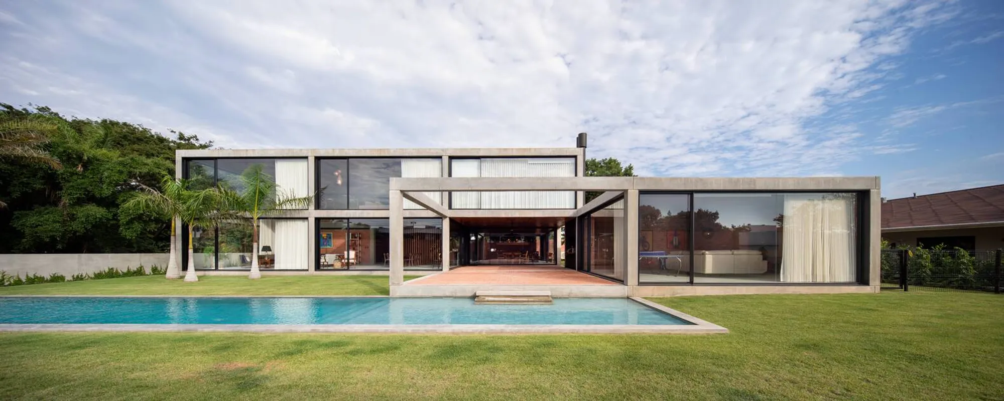 RF House by Sommet + Enciam: A Contemporary Bolivian Residence Rooted in Nature