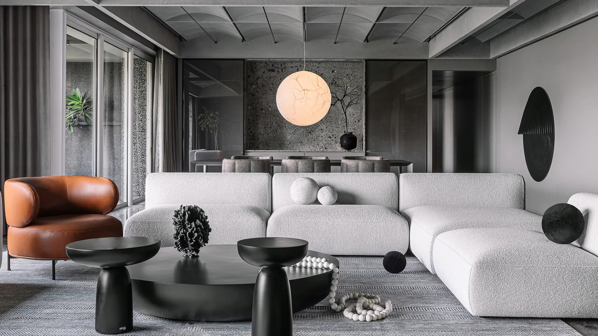 “Vaulted Monochrome Elegance: DIG Architects’ Minimalist Apartment in Mumbai”