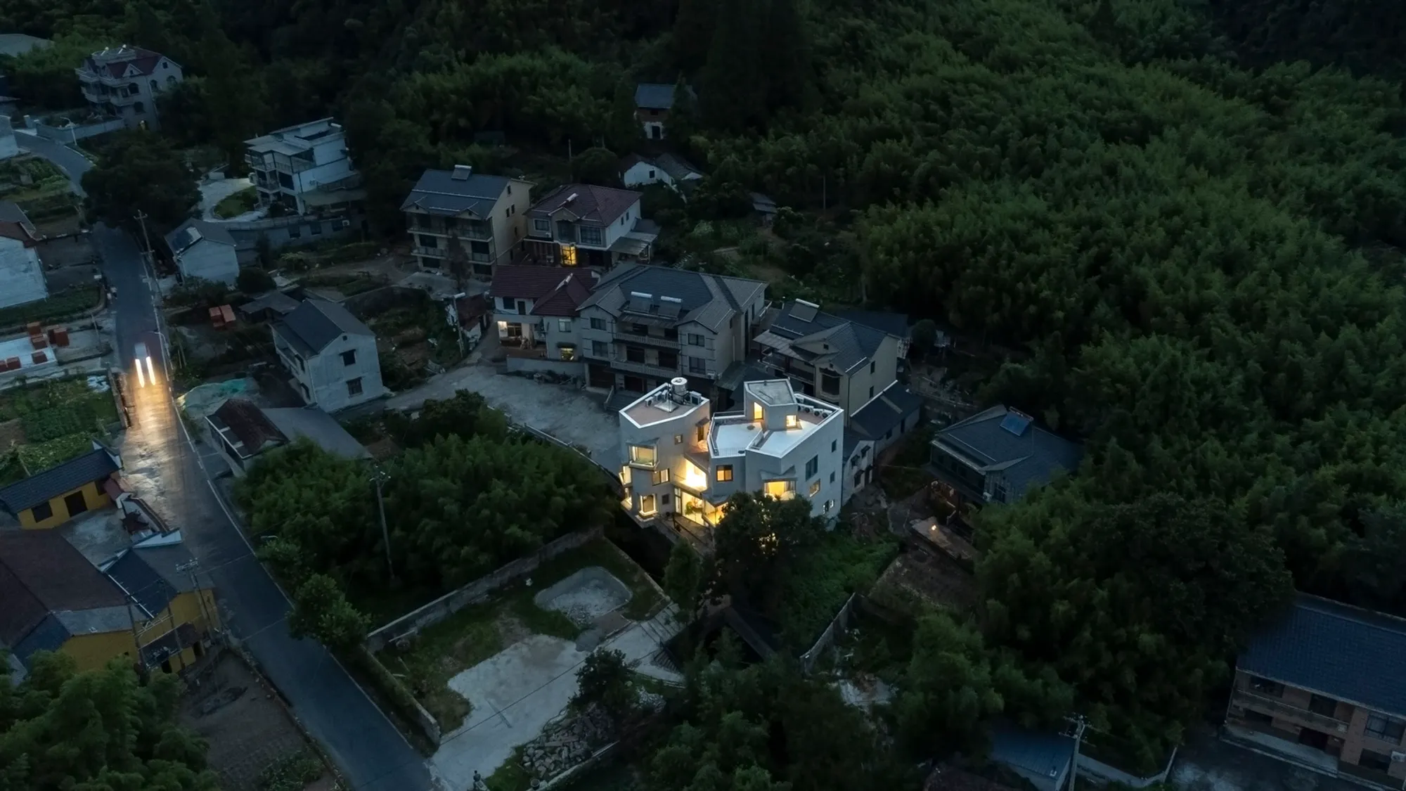 Zheng House by FAR WORKSHOP: Reimagining Rural Living in Moganshan, China