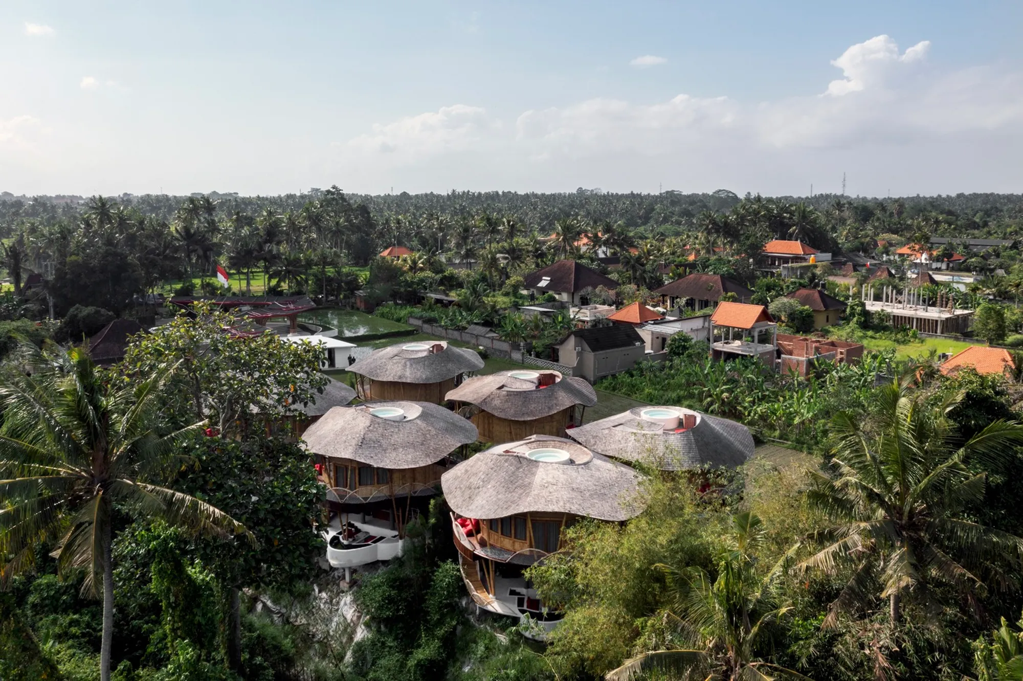 The Lovers: Clan Living: A Sustainable and Intimate Honeymoon Villa in Bali