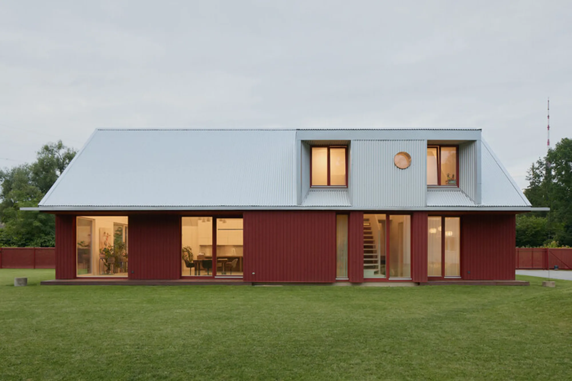 House Comet By GAISS: A Sustainable and Dynamic Family Home in Riga