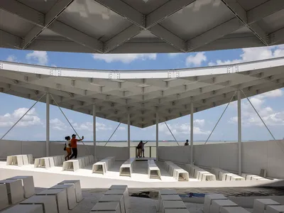AquaPraça Floating Plaza: A Landmark of Climate-Conscious Cultural Architecture
