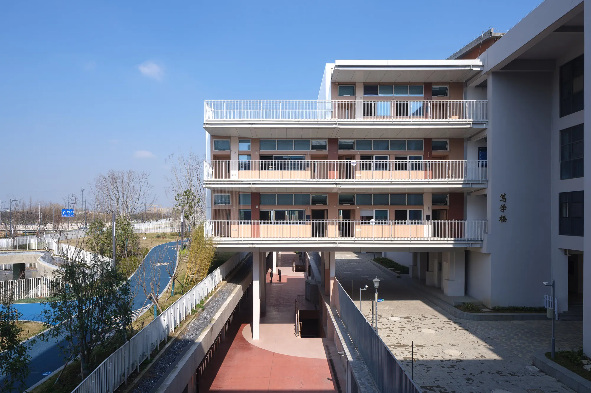 Expansion and Renovation of Primary School & Urban Infrastructure Multi-system Complex by Atelier Archmixing