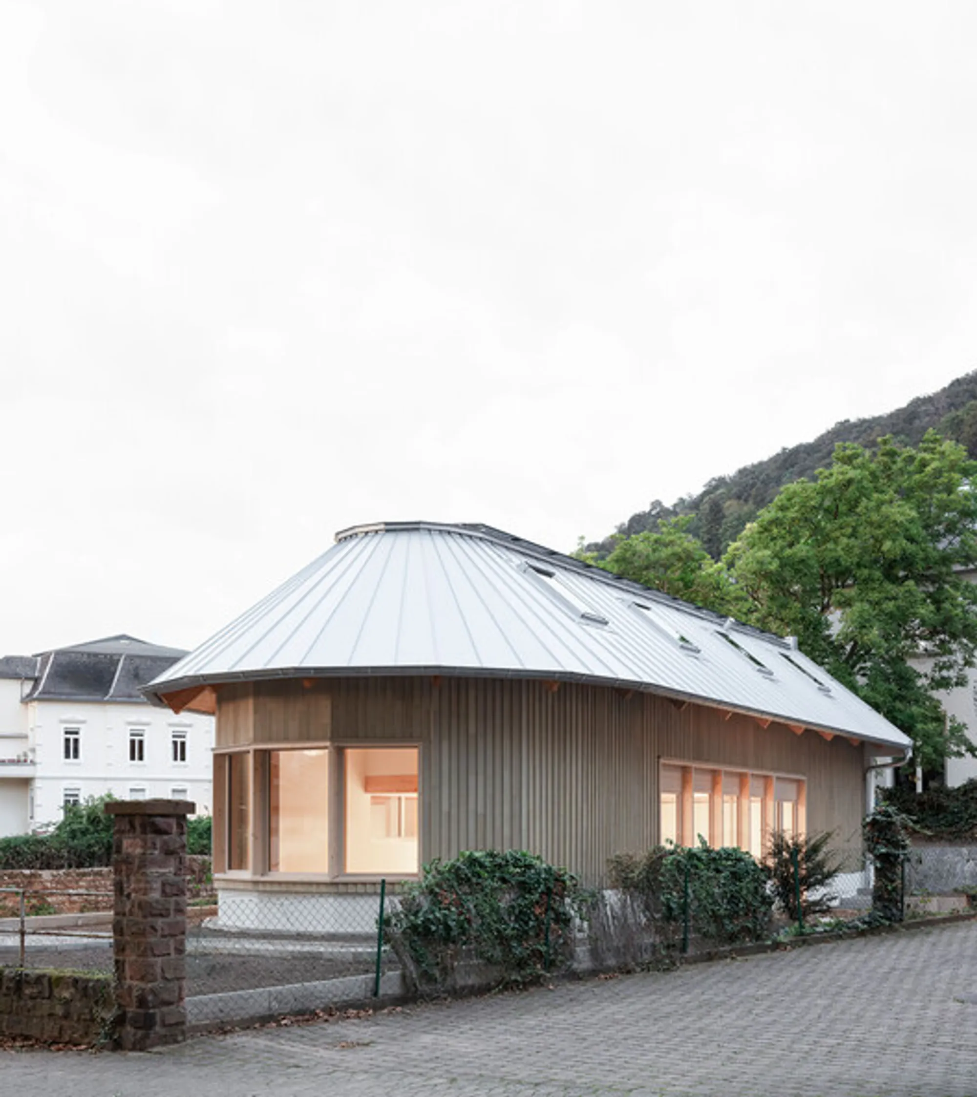 House HSBW: Living Between Infrastructure and Memory by Simon Kochhan + Florian Baller