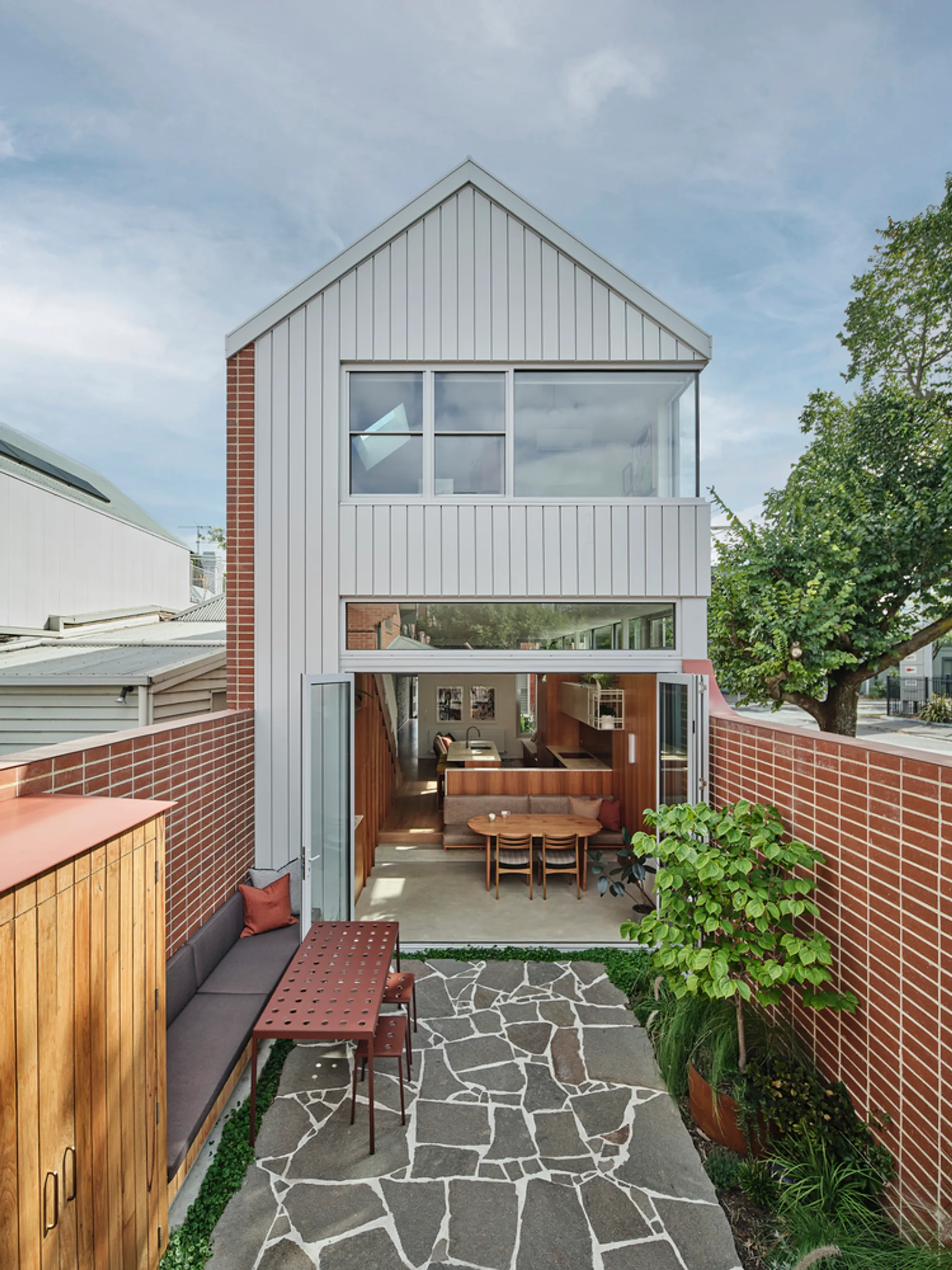 House Northroy: Contemporary Victorian Terrace by True Story and Lloyd Hartley Architects