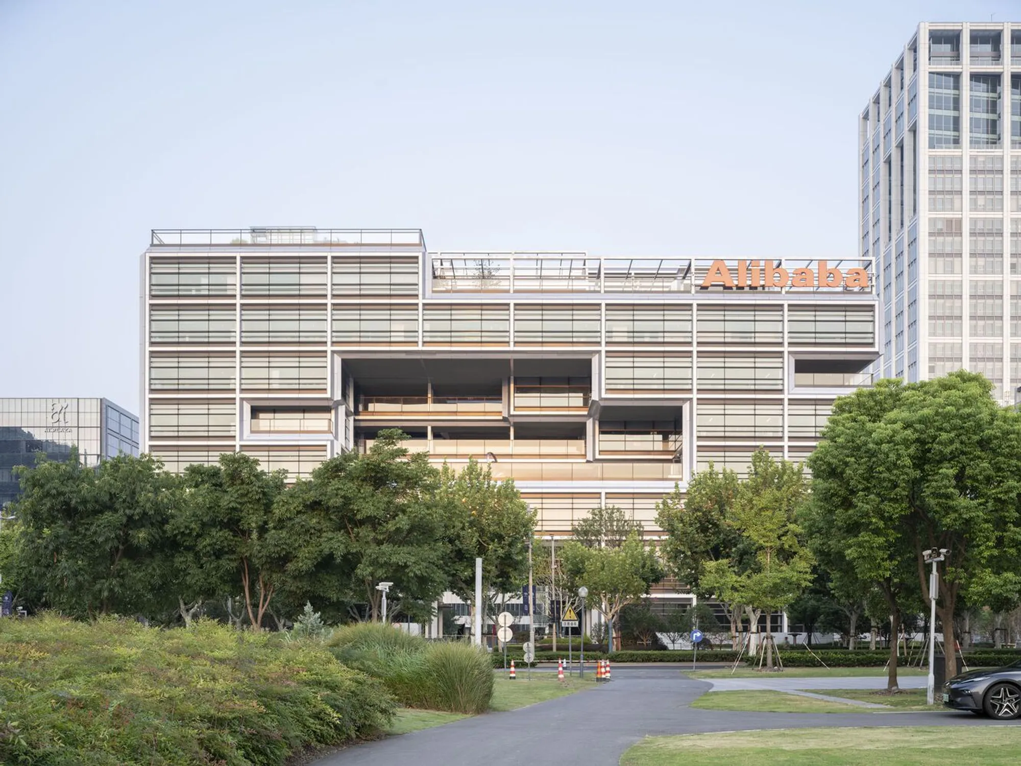 Alibaba Shanghai Campus by Foster + Partners: A New Paradigm in Workplace Architecture