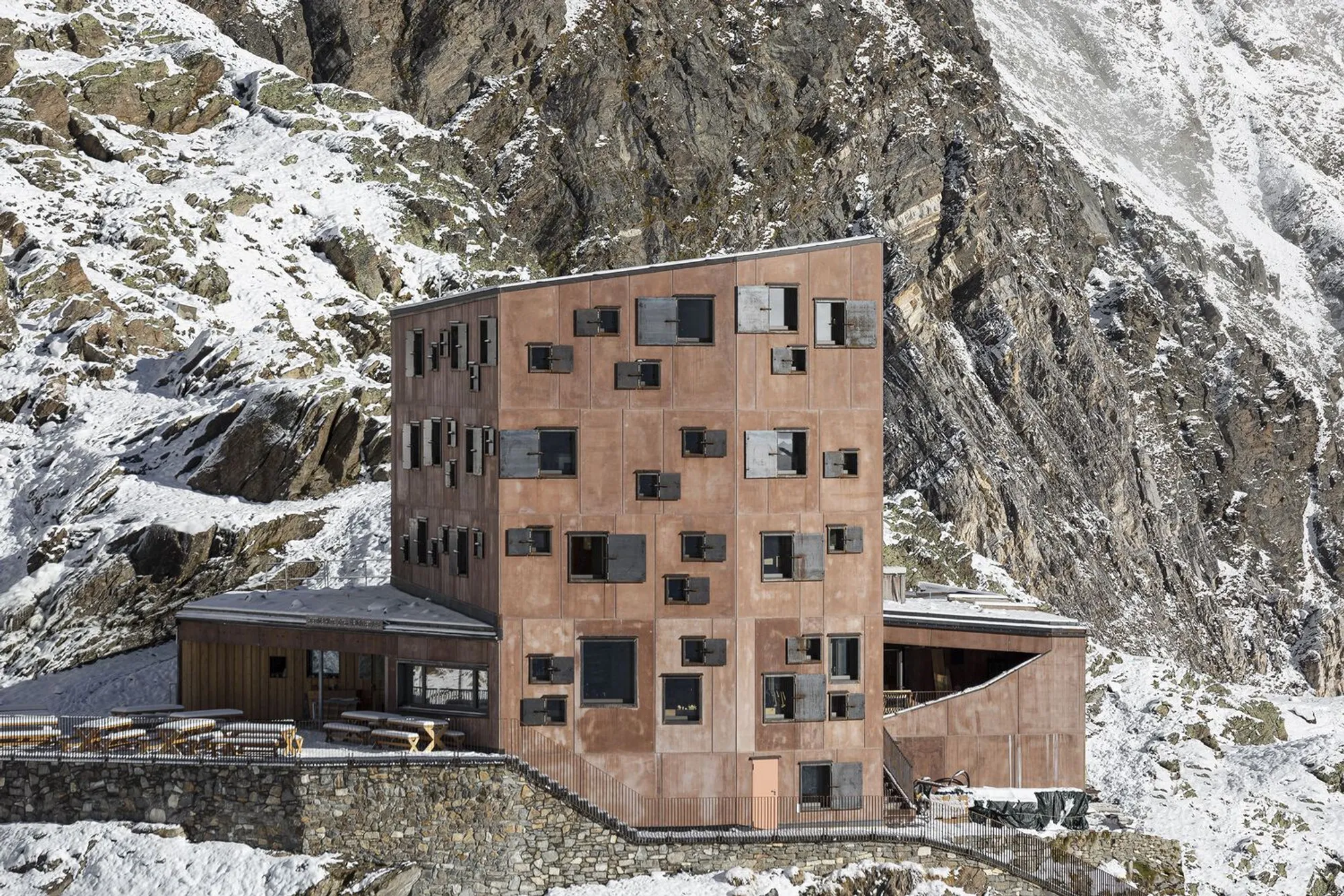 Rifugio Petrarca Stettiner Hut by Area Architetti: High-Altitude Architecture Reinvented
