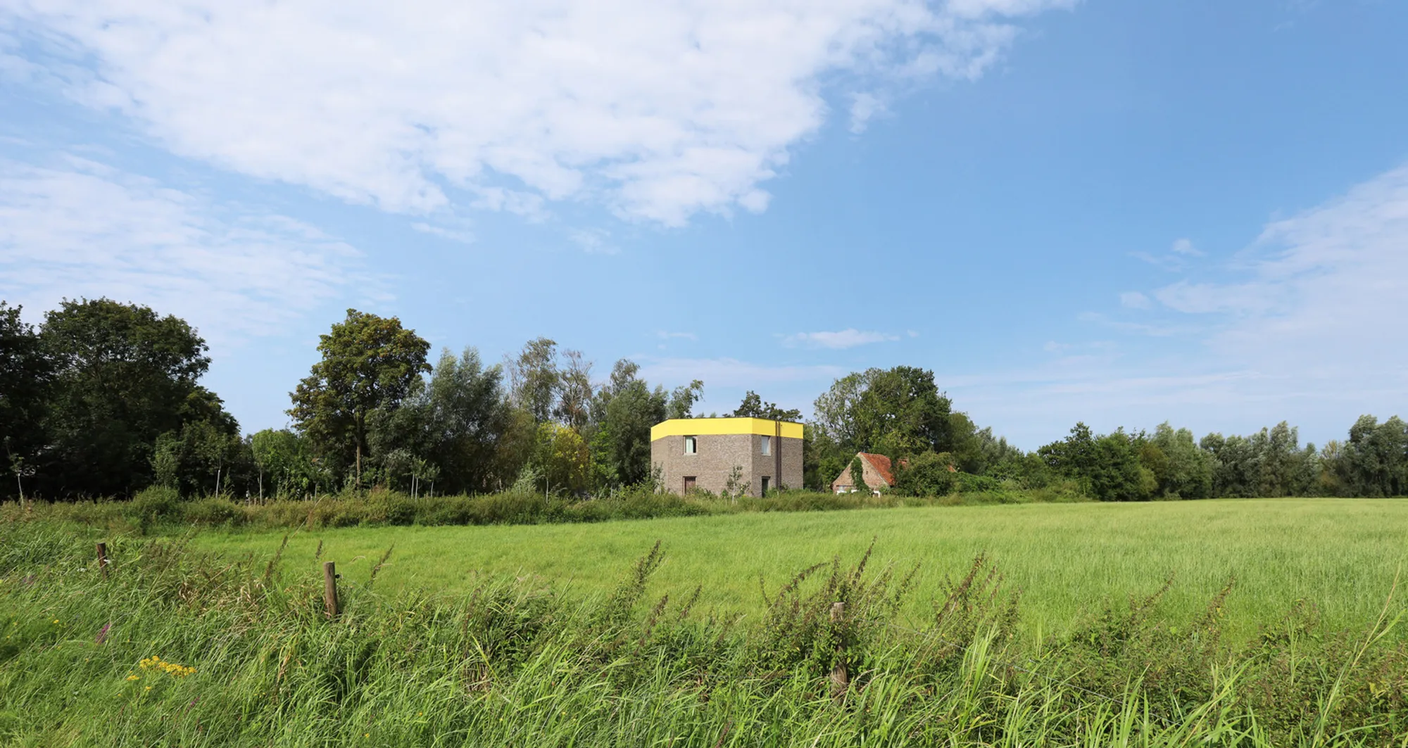 Stijn & Nele Hexagonal House by Atelier Vens Vanbelle: A Compact, Sustainable Home Reimagined in the Belgian Countryside