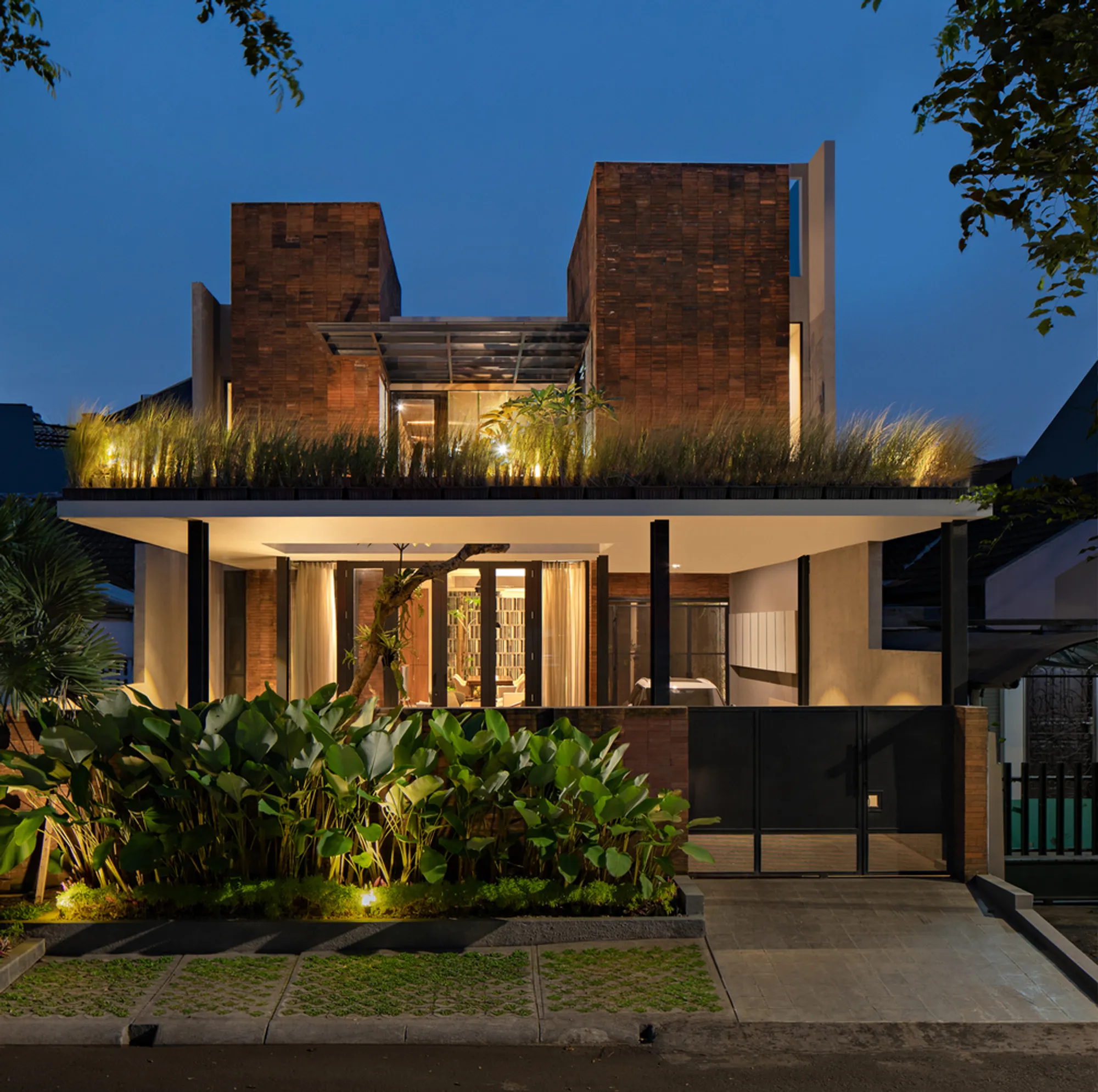 Micro Tower Living by Arti Design Studio