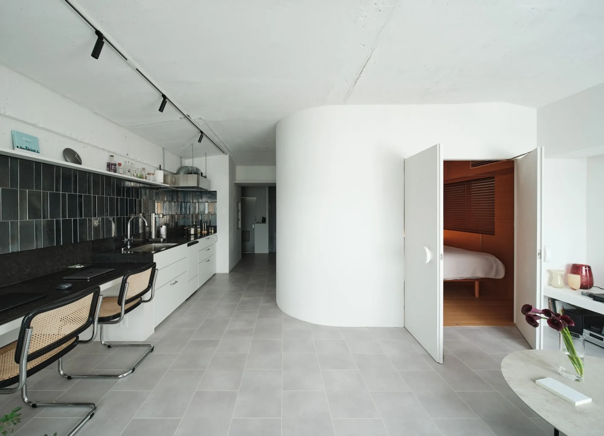 AKASAKA BOUNDS Apartment: A Honeymoon-Inspired Sanctuary in the Heart of Tokyo