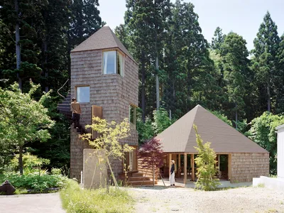 Double House by W Architects in Akita, Japan: Innovative Dual-Structure Living