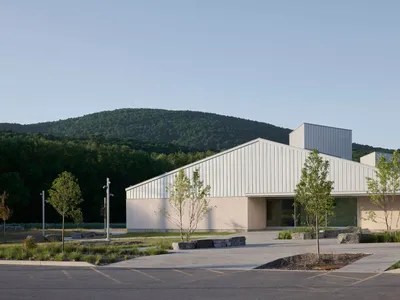 École du Zénith: A Landscape-Driven School Redefining Contemporary Educational Architecture in Quebec
