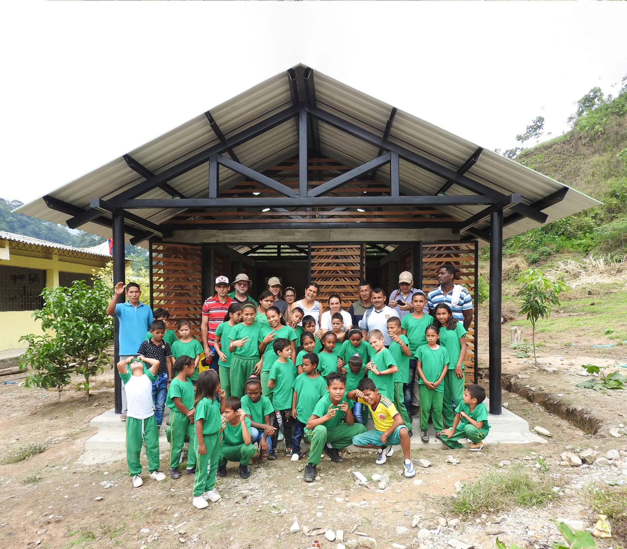 Environmental Classroom in Santa Rosa Del Sur by Taller Síntesis: Sustainable Design in Action