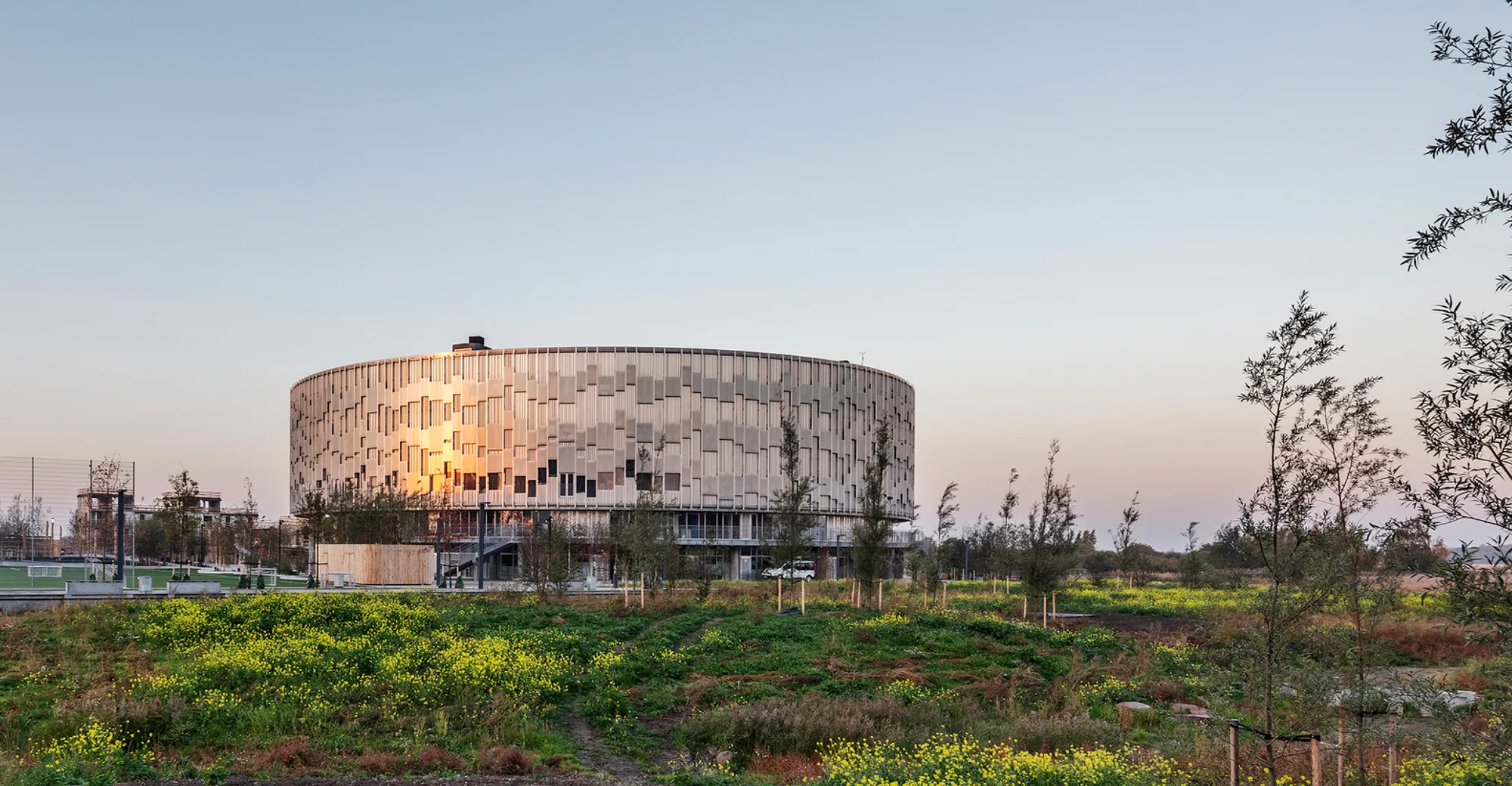 Kalvebod Fælled School: A Landmark of Active Learning and Community Integration in Copenhagen