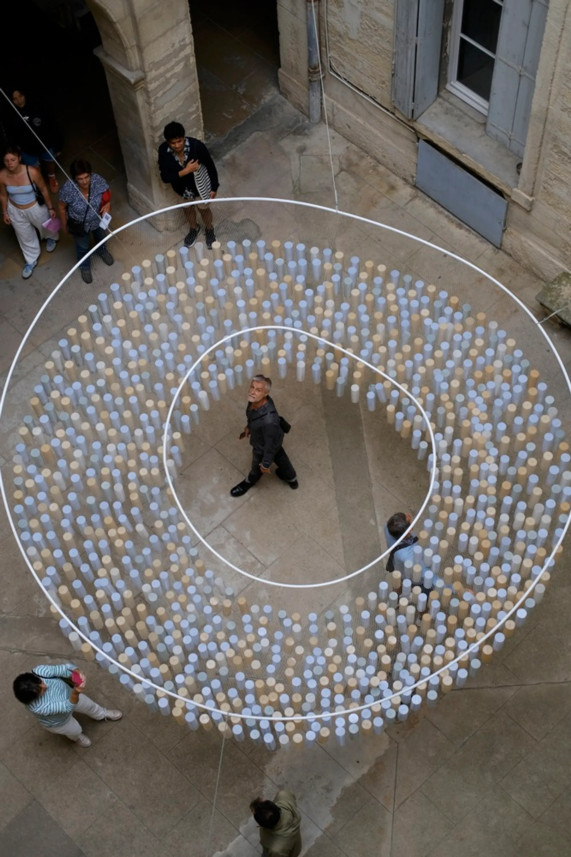 RHUBARB Installation by Atelier DARN: A Spectator-Driven Symphony of Sustainable Architecture