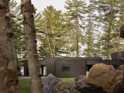 Manitouwaba Lake House by Daymark